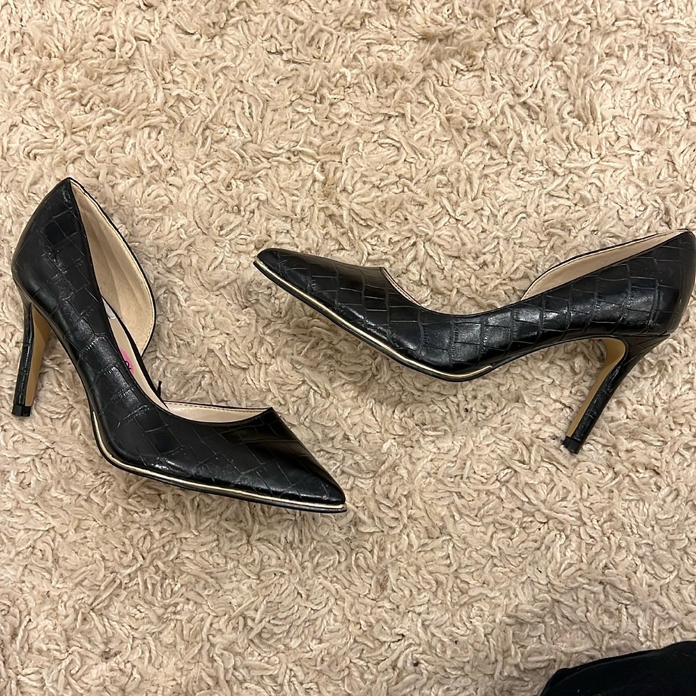 Black pointed low heels